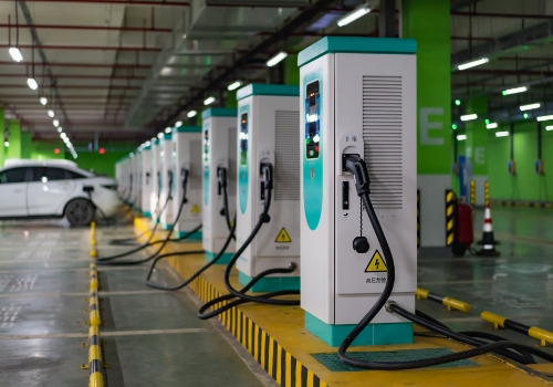 Electric vehicle charging station 